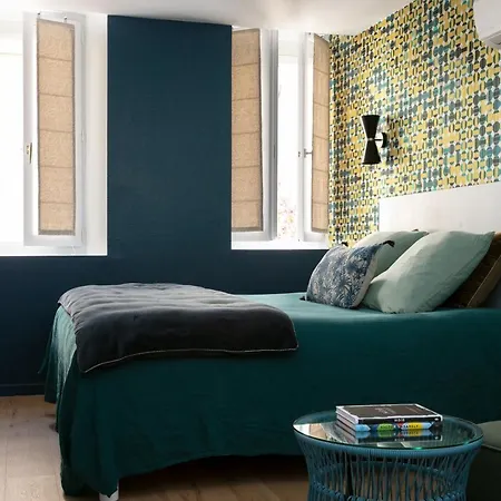 Hotel Un En La Rochelle (Charente-Maritime)