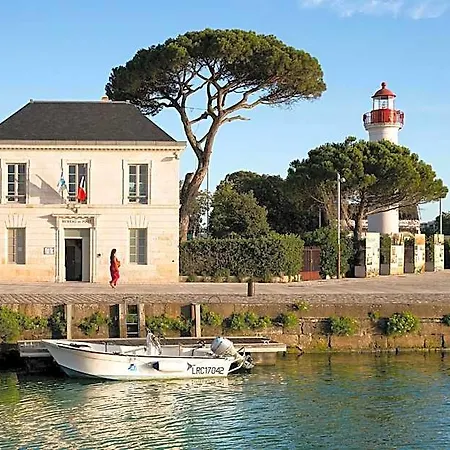 Un En La Rochelle (Charente-Maritime)