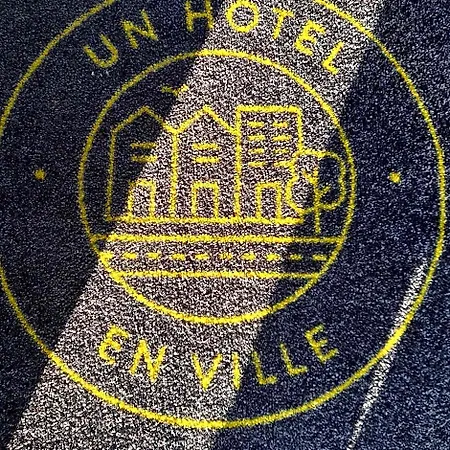 Otel Un En 2*